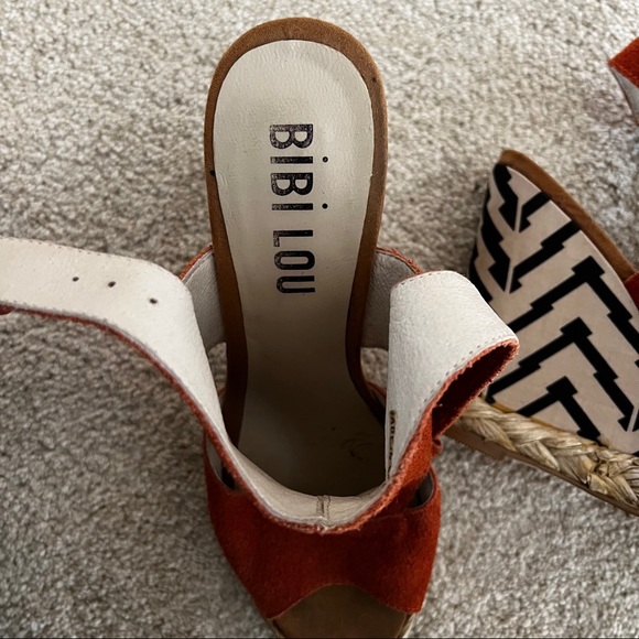 Orange suede Wedges - Picture 3 of 3